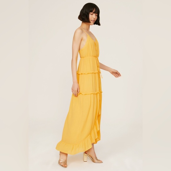 Slate and Willow Yellow Tiered Maxi Dress. Small - Picture 2 of 8